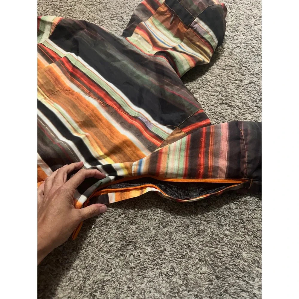 DC Amo Blur Stripe Snowboard Jacket Mens Small 10K Waterproof Multicolor Stripe